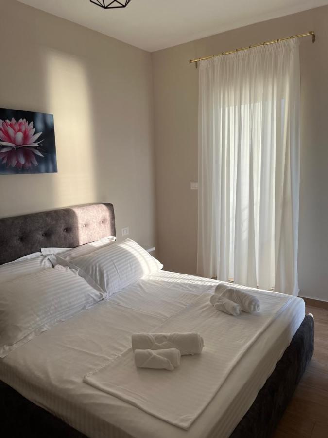 Lotus Apartments วญอเรอ ภายนอก รูปภาพ