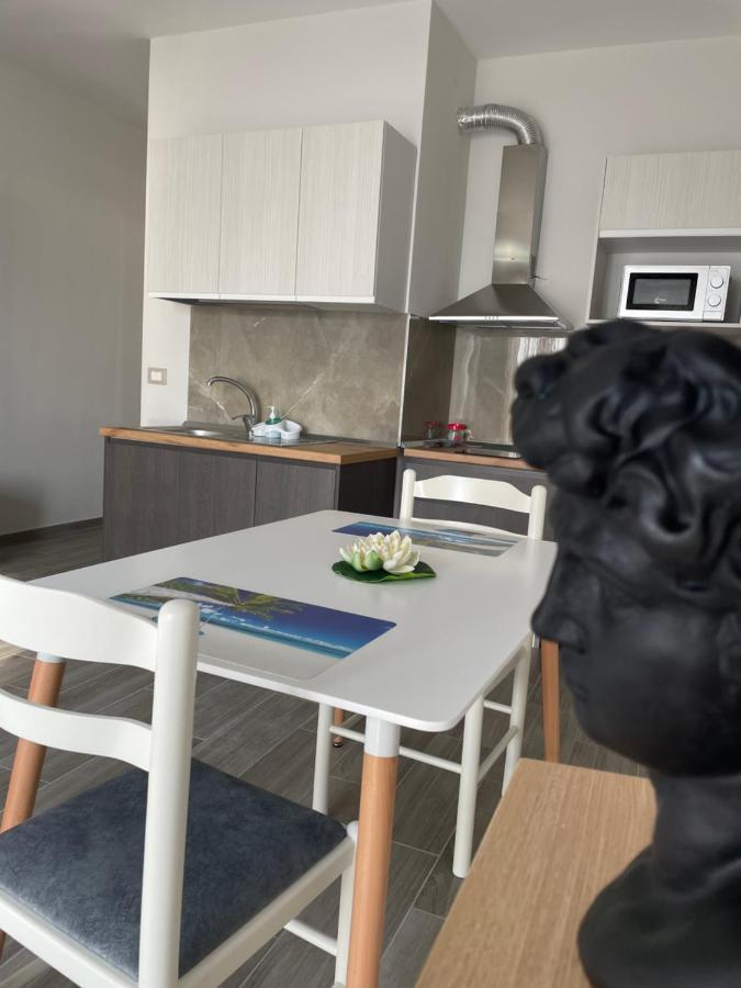 Lotus Apartments วญอเรอ ภายนอก รูปภาพ