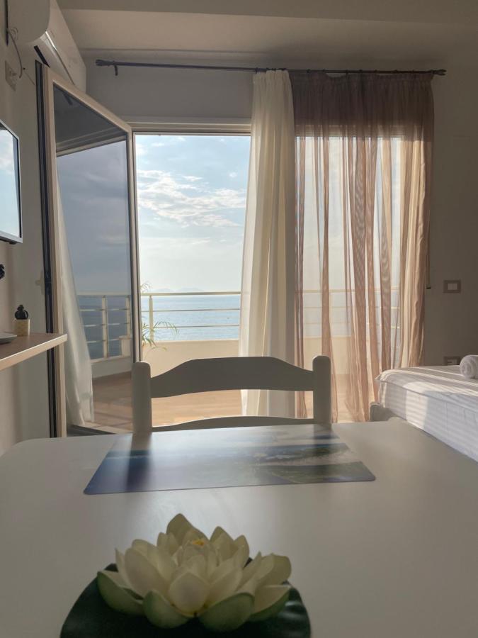 Lotus Apartments วญอเรอ ภายนอก รูปภาพ