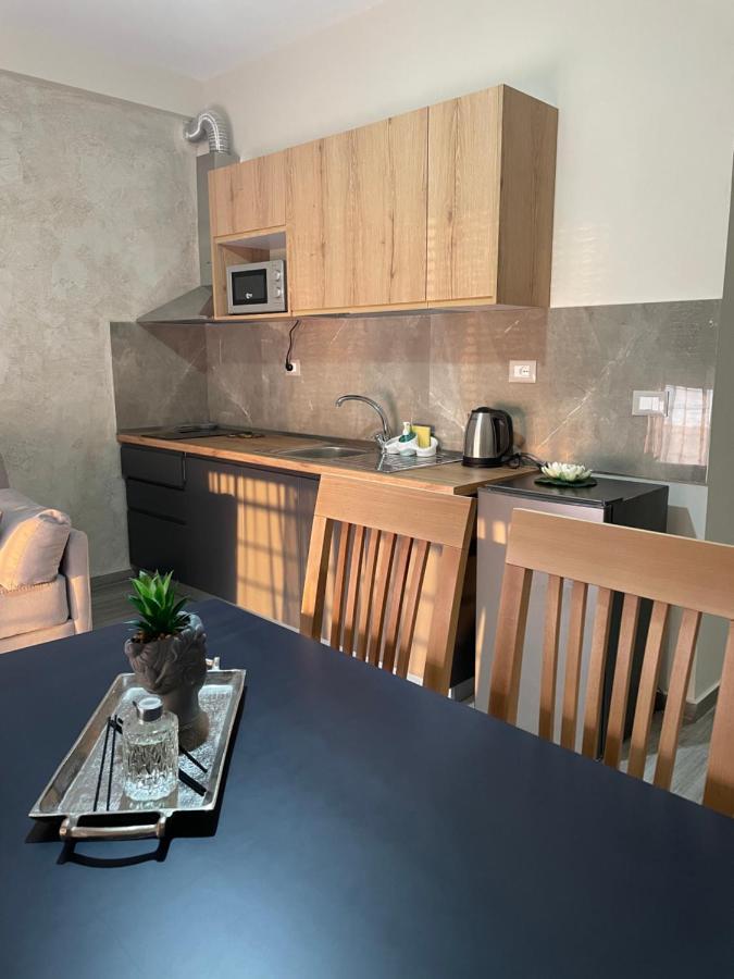 Lotus Apartments วญอเรอ ภายนอก รูปภาพ