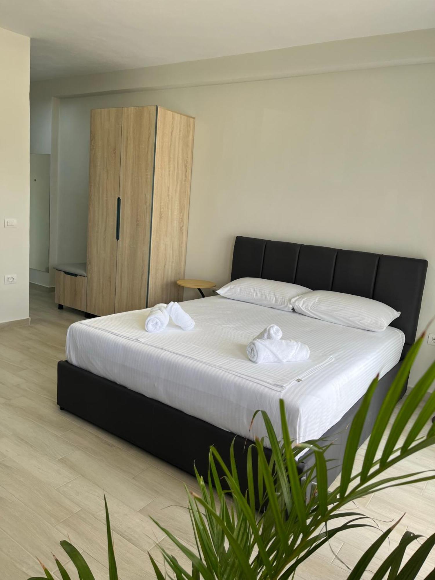 Lotus Apartments วญอเรอ ภายนอก รูปภาพ